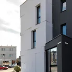 4 Smart Hotel