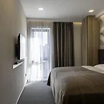 Hotel 4 Smart 3*