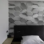 Hotel 4 Smart 3*