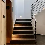 ホテル 4 Smart