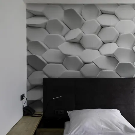 Otel 4 Smart 3*