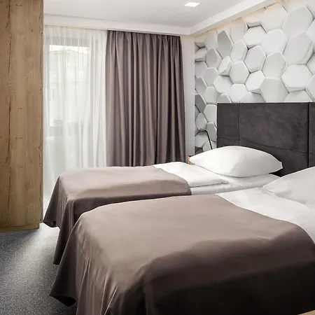 Otel 4 Smart 3*