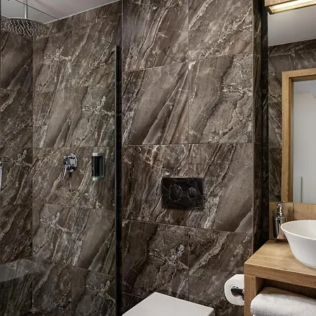 Hotel 4 Smart 3*