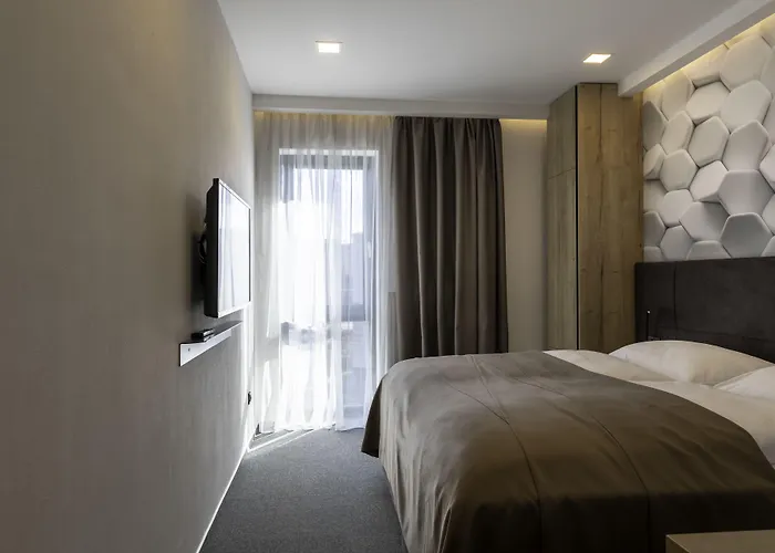 فندق 4 Smart 3*